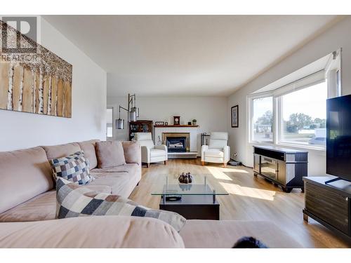 1262 Bednesti Crescent, Prince George, BC - Indoor Photo Showing Living Room With Fireplace