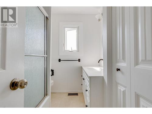 1262 Bednesti Crescent, Prince George, BC - Indoor Photo Showing Bathroom