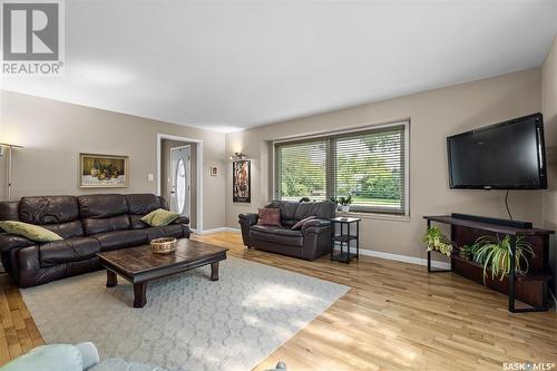 3328 Ortona Street, Saskatoon, SK - Indoor Photo Showing Living Room