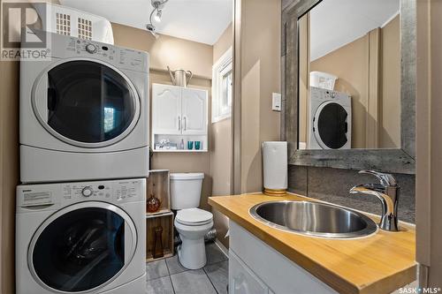 3328 Ortona Street, Saskatoon, SK - Indoor Photo Showing Laundry Room