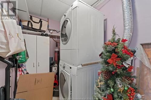 100 Pickering Unit# 403, Amherstburg, ON - Indoor Photo Showing Laundry Room