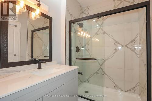 117 - 8111 Forest Glen Drive, Niagara Falls, ON - Indoor Photo Showing Bathroom