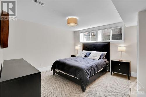 36 Cimarron Crescent, Ottawa, ON - Indoor Photo Showing Bedroom