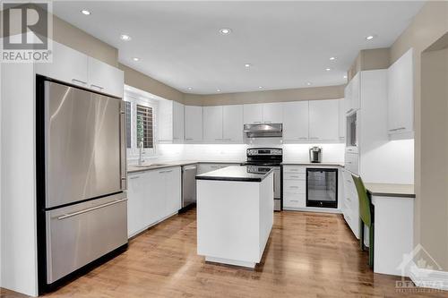 36 Cimarron Crescent, Ottawa, ON - Indoor Photo Showing Kitchen