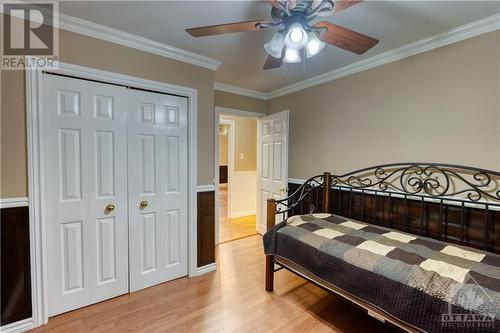 7865 Morningside Avenue, Ottawa, ON - Indoor Photo Showing Bedroom