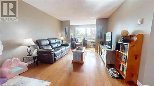 Generous sized livingroom - 850 6Th Street E Unit# 303, Owen Sound, ON - Indoor Photo Showing Living Room