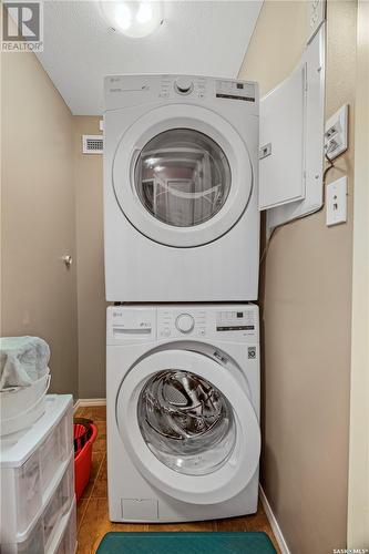 104E 1300 Stockton Street N, Regina, SK - Indoor Photo Showing Laundry Room