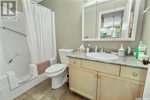 104E 1300 Stockton Street N, Regina, SK - Indoor Photo Showing Bathroom