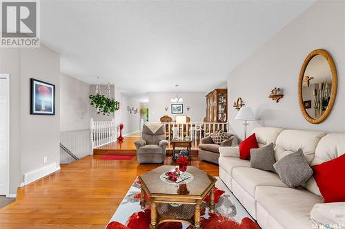 1647 Admiral Crescent, Moose Jaw, SK - Indoor Photo Showing Living Room