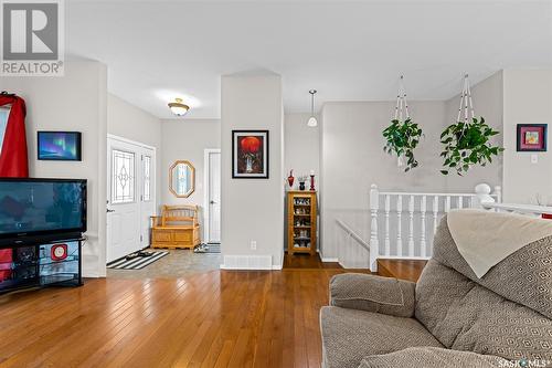 1647 Admiral Crescent, Moose Jaw, SK - Indoor Photo Showing Living Room