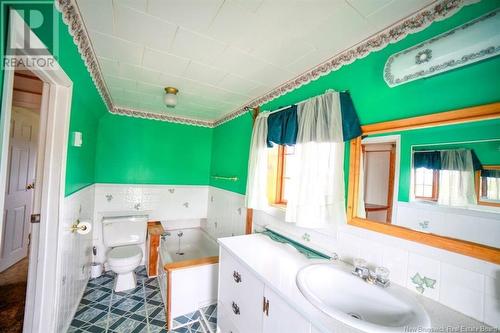 22 Mcallister, Belledune, NB - Indoor Photo Showing Bathroom