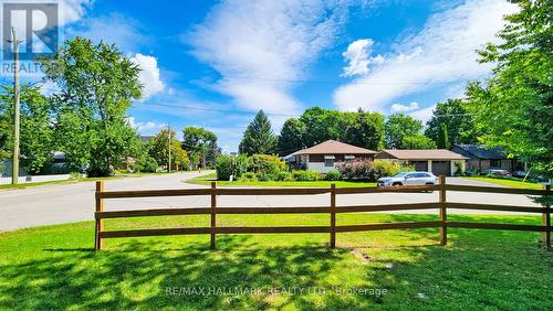 298 Penn Avenue, Newmarket (Bristol-London), ON - Outdoor With View