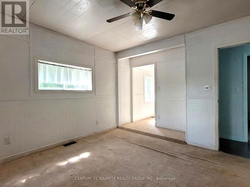 192 Circle Road, Hastings Highlands, ON - Indoor Photo Showing Other Room