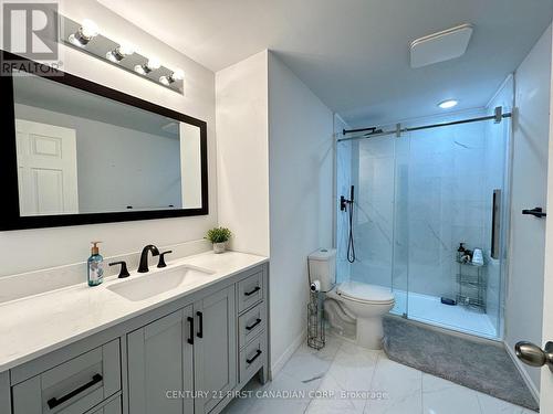 615 Kokanee Road, London, ON - Indoor Photo Showing Bathroom