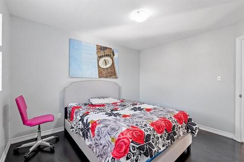 7 Atessa Drive|Unit #11, Hamilton, ON - Indoor Photo Showing Bedroom