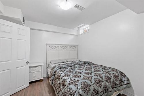 7 Atessa Drive|Unit #11, Hamilton, ON - Indoor Photo Showing Bedroom