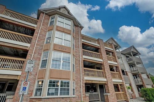 4003 Kilmer Drive Unit# 309, Burlington, ON - Outdoor With Balcony With Facade