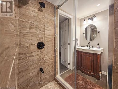 41456 Harriston Road, Morris-Turnberry, ON - Indoor Photo Showing Bathroom