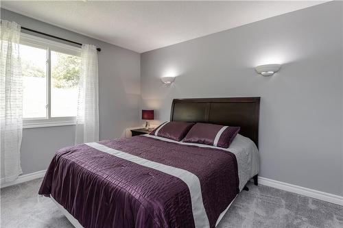 1119 8Th Concession Road W, Hamilton, ON - Indoor Photo Showing Bedroom