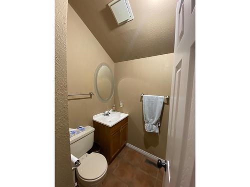 190 - 850 Northstar Drive, Kimberley, BC - Indoor Photo Showing Bathroom