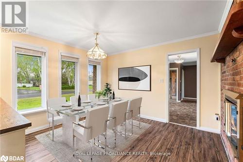 31 Dorthy Drive, Quinte West, ON - Indoor Photo Showing Dining Room