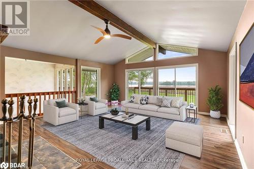 31 Dorthy Drive, Quinte West, ON - Indoor Photo Showing Living Room