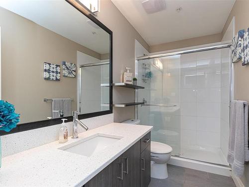 103-1145 Sikorsky Rd, Langford, BC - Indoor Photo Showing Bathroom