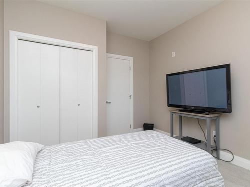 103-1145 Sikorsky Rd, Langford, BC - Indoor Photo Showing Bedroom