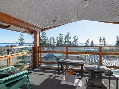 1049 Sixth Ave, Ucluelet, BC 