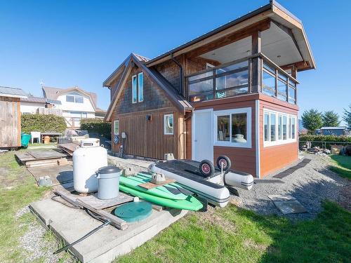 1049 Sixth Ave, Ucluelet, BC 