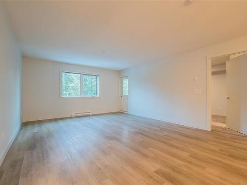 213-4820 Cedar Ridge Pl, Nanaimo, BC - Indoor Photo Showing Other Room