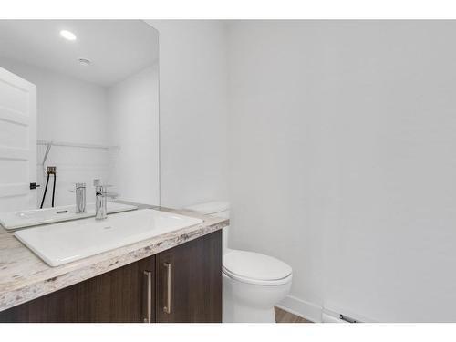 Kitchen - 542 Av. De La Traversée, Salaberry-De-Valleyfield, QC - Indoor Photo Showing Bathroom