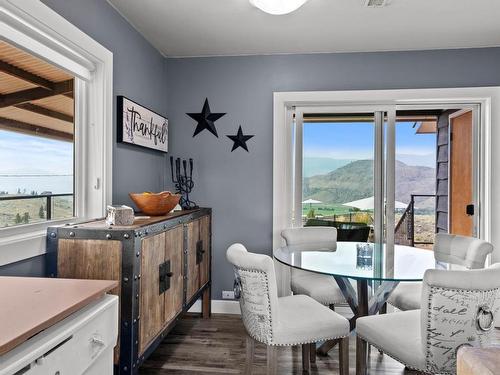 5657 Beaton Road, Kamloops, BC - Indoor Photo Showing Dining Room