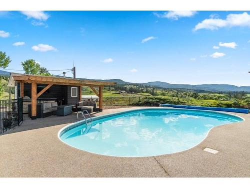 5657 Beaton Road, Kamloops, BC - Outdoor With In Ground Pool