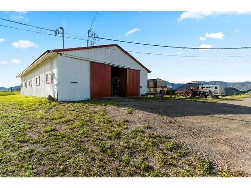 5657 Beaton Road, Kamloops, BC - Outdoor