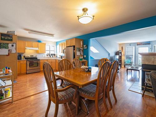 12-245 Whistler Drive, Kamloops, BC - Indoor Photo Showing Dining Room