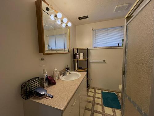 2199 Castillou Cres, Merritt, BC - Indoor Photo Showing Bathroom