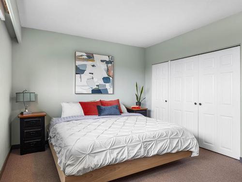 1039 Fraser Street, Kamloops, BC - Indoor Photo Showing Bedroom