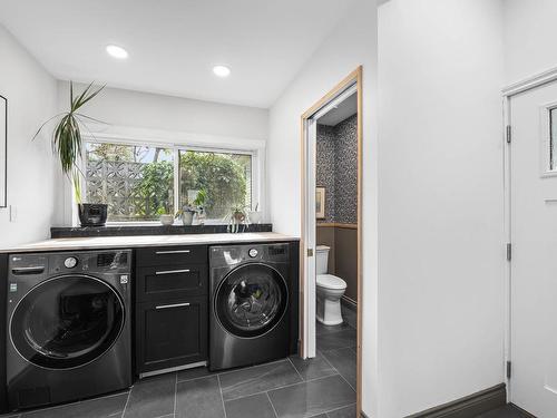 1039 Fraser Street, Kamloops, BC - Indoor Photo Showing Laundry Room