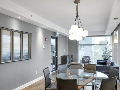 404-2777 North Beach Dr, Campbell River, BC - Indoor Photo Showing Dining Room