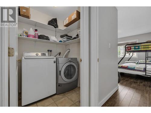 400 Sutton Crescent Unit# 103, Kelowna, BC - Indoor Photo Showing Laundry Room