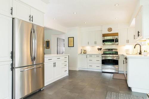 291 Appleby Road, Hamilton, ON - Indoor Photo Showing Kitchen With Stainless Steel Kitchen With Upgraded Kitchen