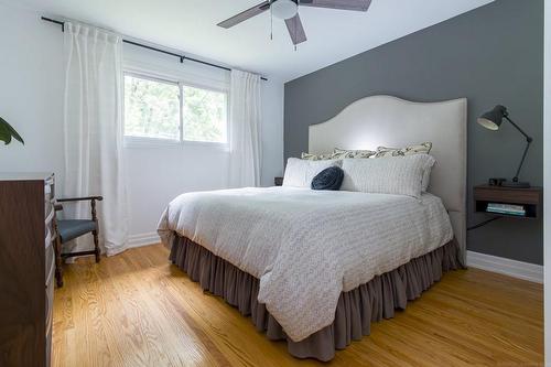 291 Appleby Road, Hamilton, ON - Indoor Photo Showing Bedroom