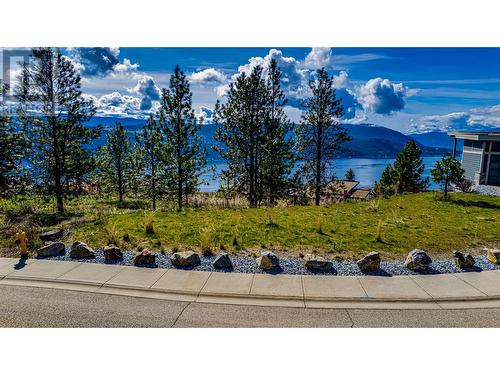 8948 Davidson Place, Vernon, BC 