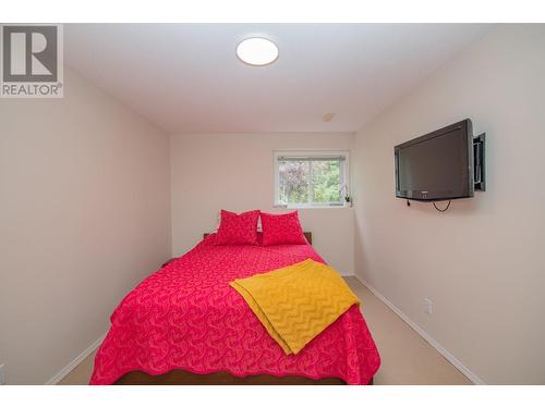 209 Horner Road, Lumby, BC - Indoor Photo Showing Bedroom