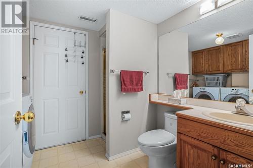 5 644 Heritage Lane, Saskatoon, SK - Indoor Photo Showing Bathroom