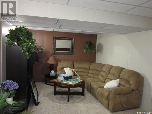 1107 Centre Street, Nipawin, SK - Indoor Photo Showing Living Room