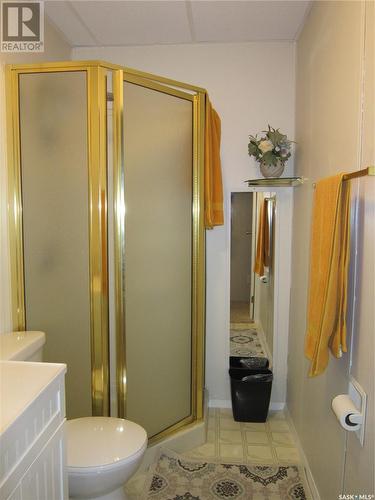 1107 Centre Street, Nipawin, SK - Indoor Photo Showing Bathroom