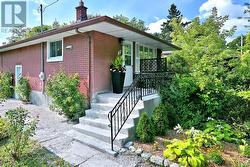 111 GLADSTONE AVENUE  London, ON N5Z 3R6