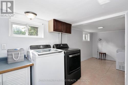 111 Gladstone Avenue, London, ON - Indoor Photo Showing Laundry Room